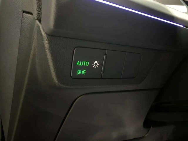Used 2023 Audi Q4 e-tron Premium Plus RWD image 31
