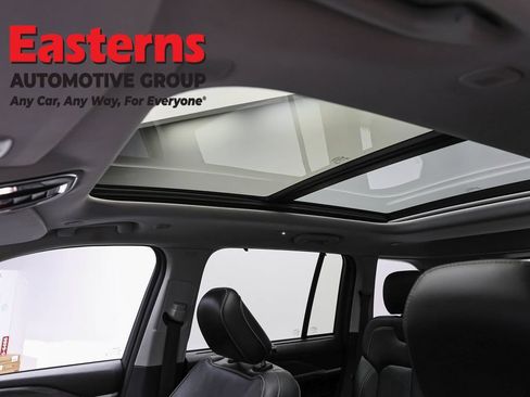 Used 2022 Jeep Grand Cherokee Limited 4xe w/ Luxury Tech Group II AWD/4WD image 36