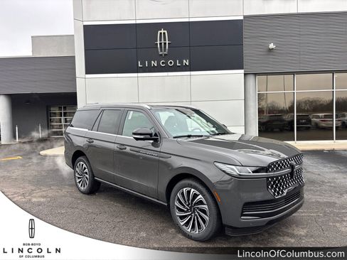 New 2026 Lincoln Navigator Black Label AWD/4WD image 1