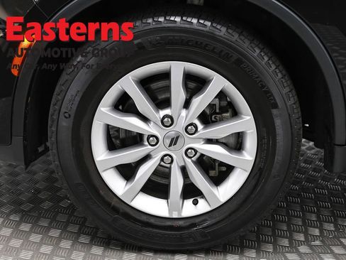 Used 2023 Dodge Durango SXT image 31