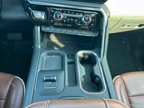 Used 2025 GMC Sierra 2500 Denali Ultimate AWD/4WD image 20