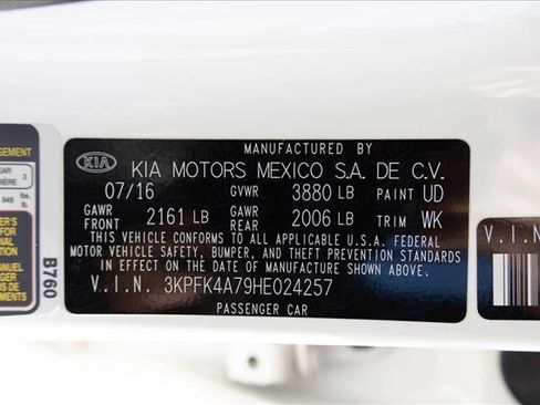 Used 2017 Kia Forte LX FWD image 25