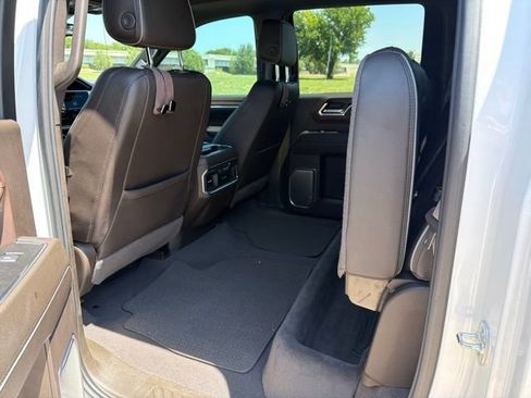 Used 2025 GMC Sierra 1500 Denali AWD/4WD image 10