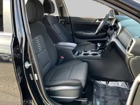 Used 2022 Kia Sportage LX w/ LX AWD Value Edition Package image 16