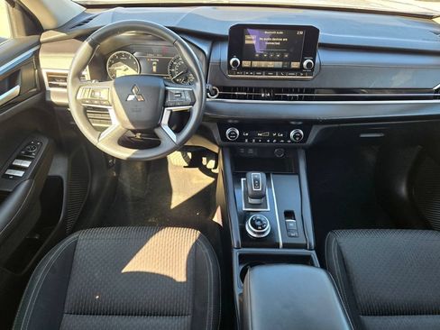 Used 2024 Mitsubishi Outlander ES AWD/4WD image 24