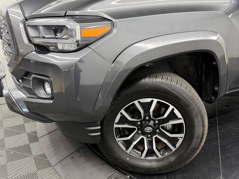 Used 2023 Toyota Tacoma TRD Sport AWD/4WD image 5