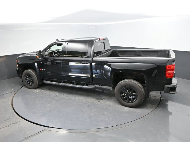 Used 2017 Chevrolet Silverado 2500 LTZ w/ Midnight Edition AWD/4WD image 41