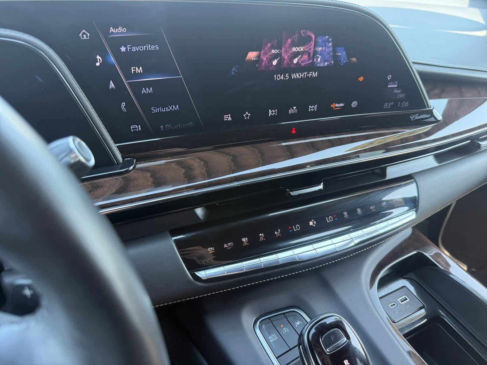 Used 2023 Cadillac Escalade Sport Platinum AWD/4WD image 18