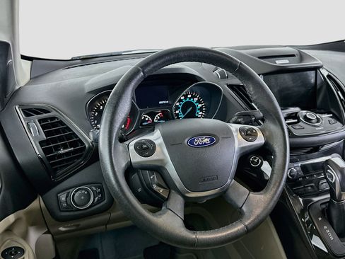 Used 2016 Ford Escape Titanium w/ Equipment Group 301A FWD image 18