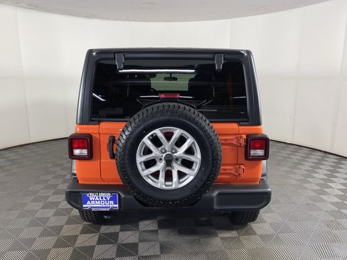 Used 2023 Jeep Wrangler Unlimited Sport AWD/4WD image 8