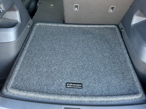 New 2026 Volkswagen Tiguan SE R-Line AWD/4WD image 14