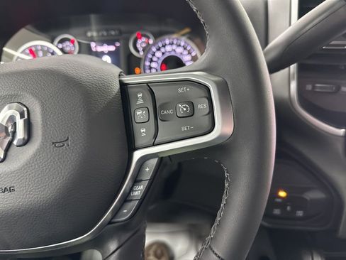 New 2026 RAM 2500 Big Horn AWD/4WD image 32