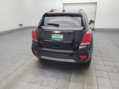 Used 2019 Chevrolet Trax LT w/ LT Convenience Package FWD image 7