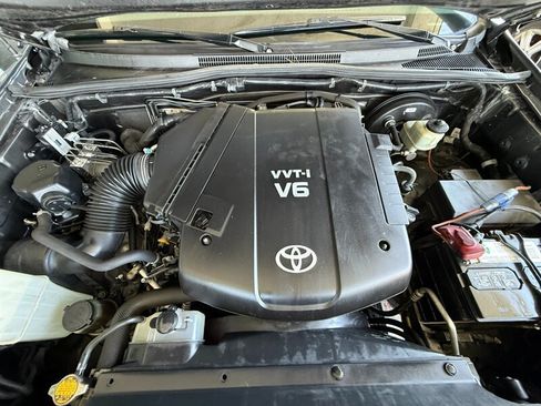 Used 2014 Toyota Tacoma PreRunner w/ TRD Off-Road Package RWD image 37
