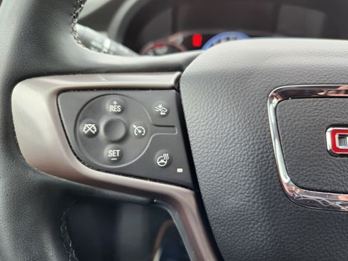 Used 2023 GMC Acadia AT4 w/ Technology Package image 19