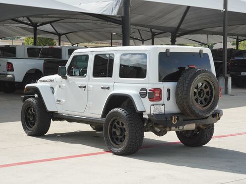 Used 2022 Jeep Wrangler Unlimited Rubicon w/ Trailer Tow Package AWD/4WD image 3