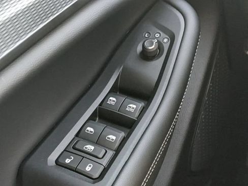 New 2025 Jeep Grand Cherokee Laredo X w/ Luxury Tech Group I AWD/4WD image 19