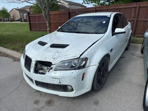 Used 2009 Pontiac G8 w/ Premium Package image 3