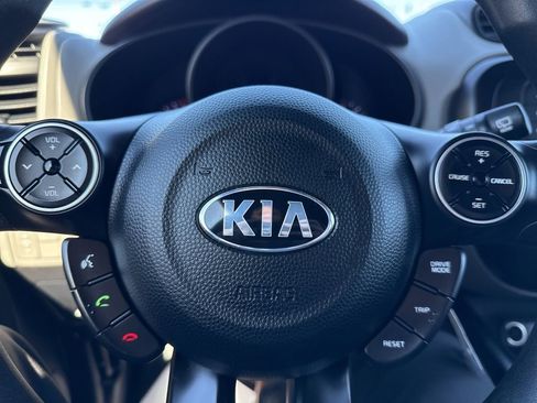 Used 2019 Kia Soul image 10