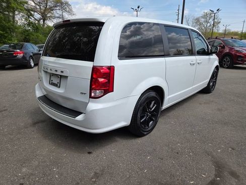 Used 2020 Dodge Grand Caravan GT FWD image 6