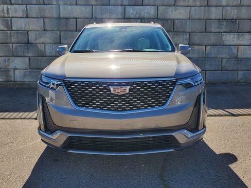 Used 2023 Cadillac XT6 Premium Luxury image 9