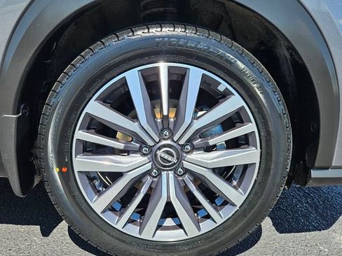 Used 2023 Nissan Kicks SV FWD image 29