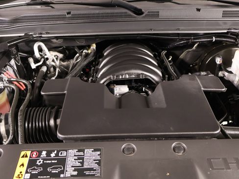 Used 2019 Chevrolet Suburban Premier w/ Premier Plus Edition image 23