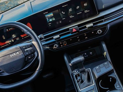 Certified 2026 Kia Sportage LX w/ LX Convenience Package image 19