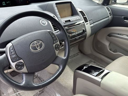 Used 2009 Toyota Prius w/ Pkg 6 FWD image 28