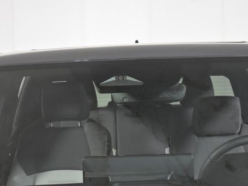 Used 2024 Toyota Tacoma TRD Off-Road image 39