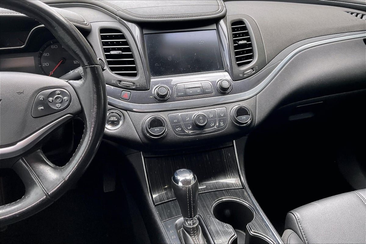 Used 2020 Chevrolet Impala LT FWD image 6