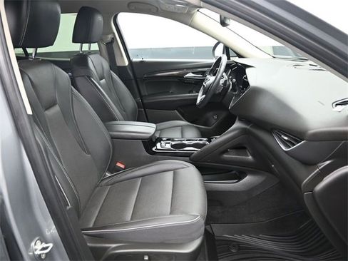 Used 2023 Buick Envision Essence image 10