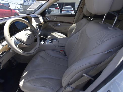 Used 2017 Mercedes-Benz S 550 Sedan image 2