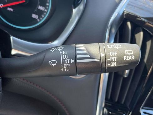 Certified 2023 Chevrolet Traverse RS image 28