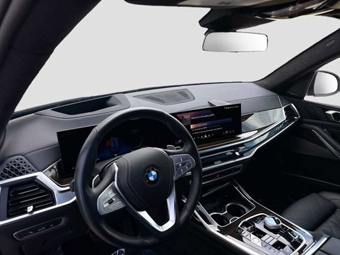 Certified 2026 BMW X7 xDrive40i AWD/4WD image 11