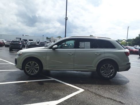 Used 2025 Audi Q7 3.0T Premium Plus AWD/4WD image 4