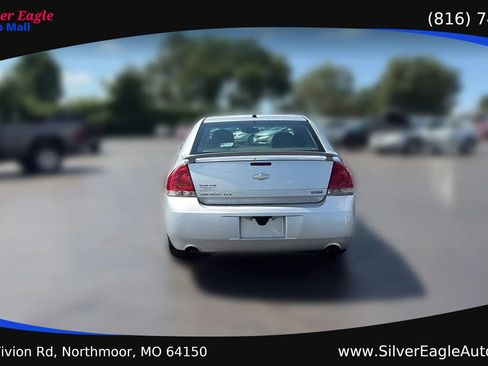Used 2012 Chevrolet Impala LTZ FWD image 4