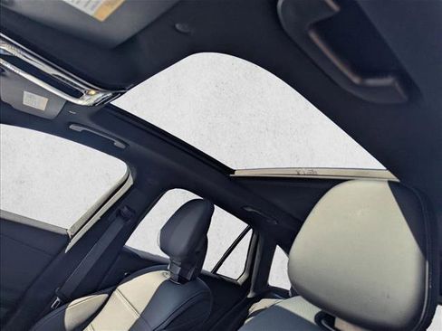 Used 2026 Mercedes-Benz GLC 300 GLC 300 image 15