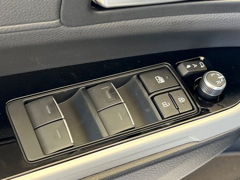 New 2026 Toyota Sienna Platinum AWD/4WD image 13