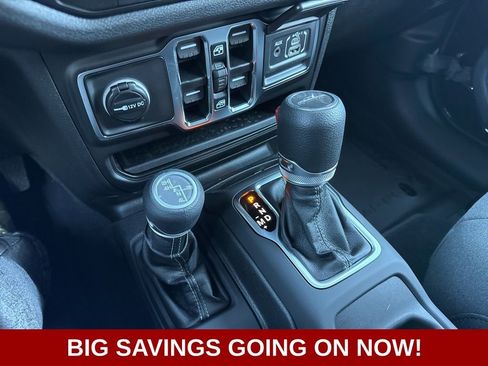 New 2025 Jeep Gladiator Sport image 32