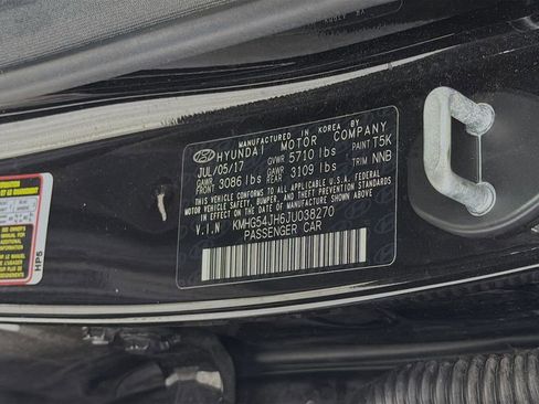 Used 2018 Genesis G90 5.0 Ultimate RWD image 34