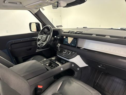 Used 2023 Land Rover Defender 90 S AWD/4WD image 22
