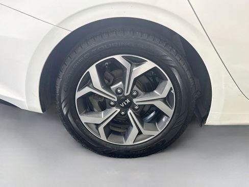 Used 2019 Kia Forte LXS FWD image 32