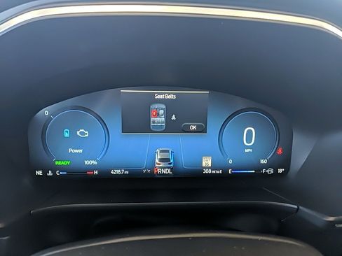 Used 2025 Ford Escape Platinum image 26