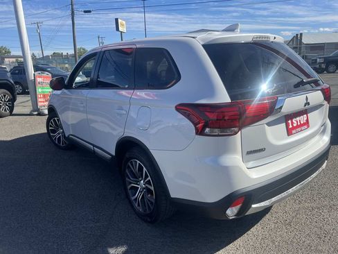 Used 2018 Mitsubishi Outlander SE FWD image 7