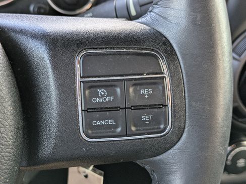 Used 2018 Jeep Wrangler Unlimited Sport S image 19