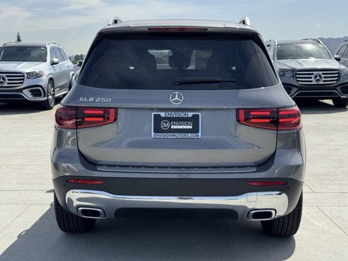 New 2026 Mercedes-Benz GLB 250 image 7