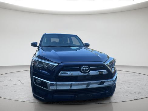 Used 2020 Toyota 4Runner Limited AWD/4WD image 11