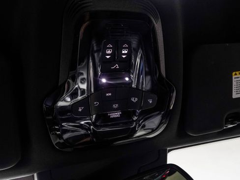 Used 2023 Alfa Romeo Stelvio Veloce AWD/4WD image 28