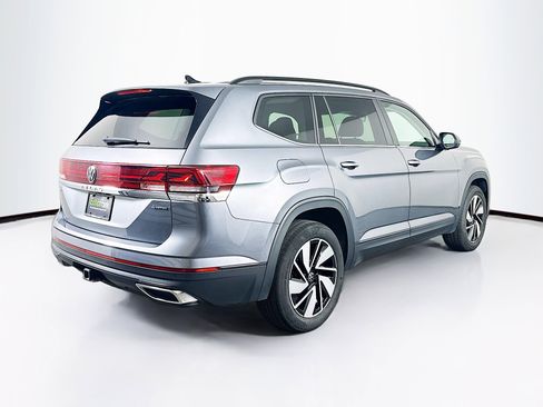 Used 2025 Volkswagen Atlas SE AWD/4WD image 9